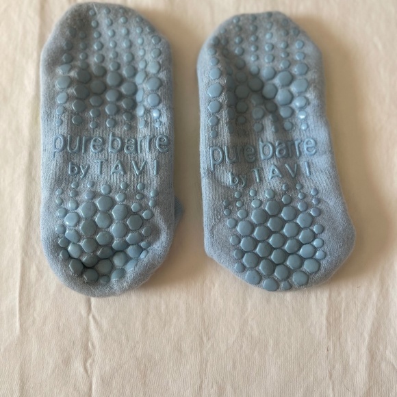 Tavi Grip Socks Bundle:  Black Crew and Blue/Yellow Ankle Socks - Picture 2 of 7